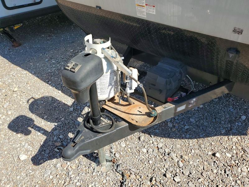 2021 Gulfstream Ameri-lite VIN 1NL1G292XM1141040 COPART salvage auction — HAIL, OK - CERT OF TITLE-SALVAGE FLOOD, sold $2,600 on 2026-07-30 (photo 8)