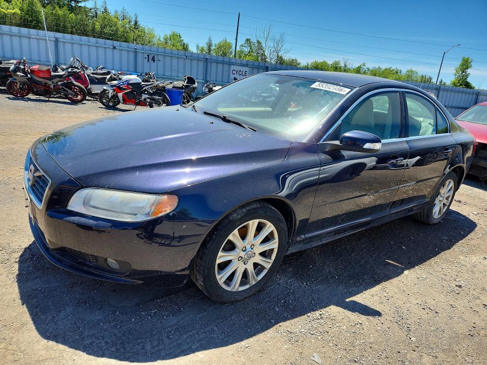 2010 Volvo VIN YV1982AS0A1126442 COPART salvage auction — ENGINE BURN, On - Permit No Brand - Unfit, sold $325 on 2026-07-09 (photo 1)