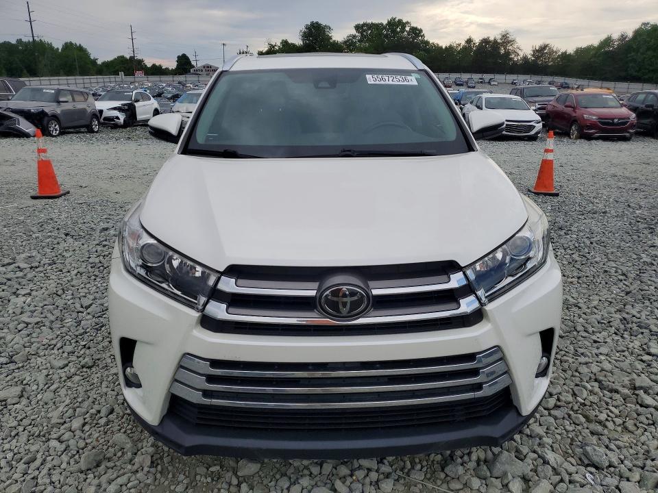 2017 Toyota VIN 5TDYZRFH4HS218235 COPART salvage auction — UNDERCARRIAGE, Nc - Salvage Certificate Of Title, sold $8,400 on 2026-07-22 (photo 5)