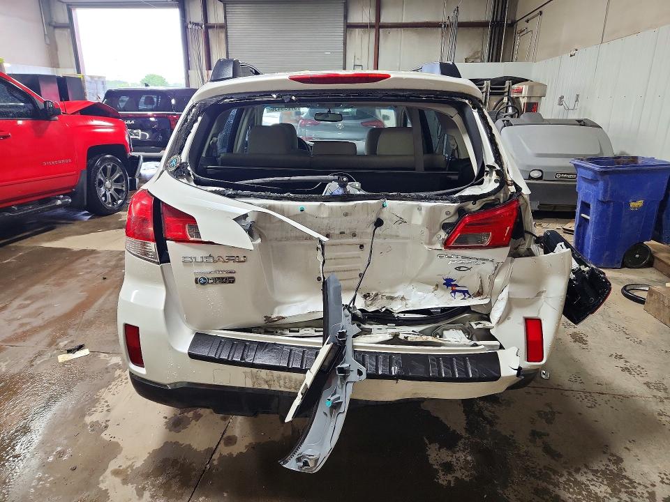2011 Subaru Outback VIN 4S4BRBCC1B3328699 COPART salvage auction — REAR END, Co - Public - Salvage Title, sold $400 on 2026-07-09 (photo 6)