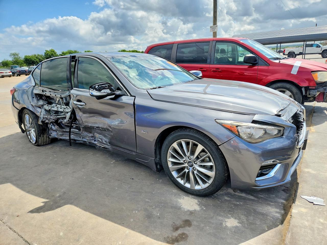 2018 Infiniti Q50 VIN JN1EV7AP8JM354910 COPART salvage auction — Side, TX - SALVAGE VEHICLE TITLE, sold $975 on 2026-07-09 (photo 4)