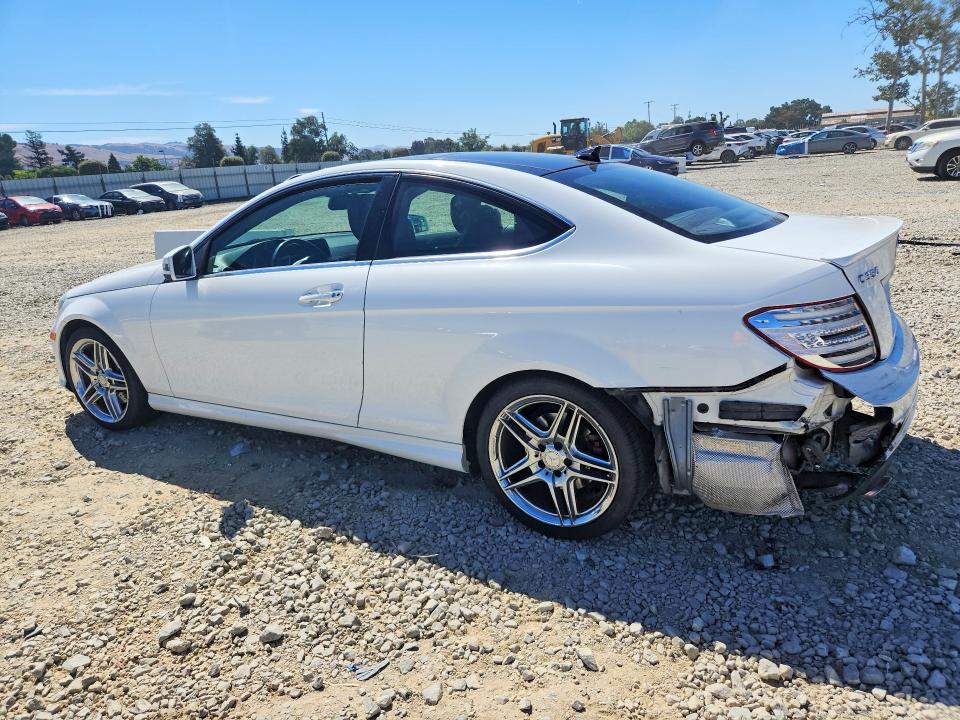2015 Mercedes-benz C-klasse VIN WDDGJ5HB0FG374886 COPART salvage auction — REAR END, Ca - Salvage Certificate, sold $2,100 on 2026-07-28 (photo 2)