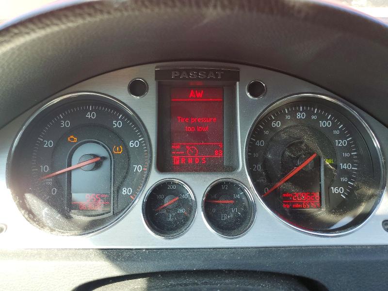 2008 Volkswagen Passat VIN WVWDU73C88P120698 COPART salvage auction — FRONT END, Md - Certificate Of Title (P), sold $250 on 2026-07-13 (photo 9)