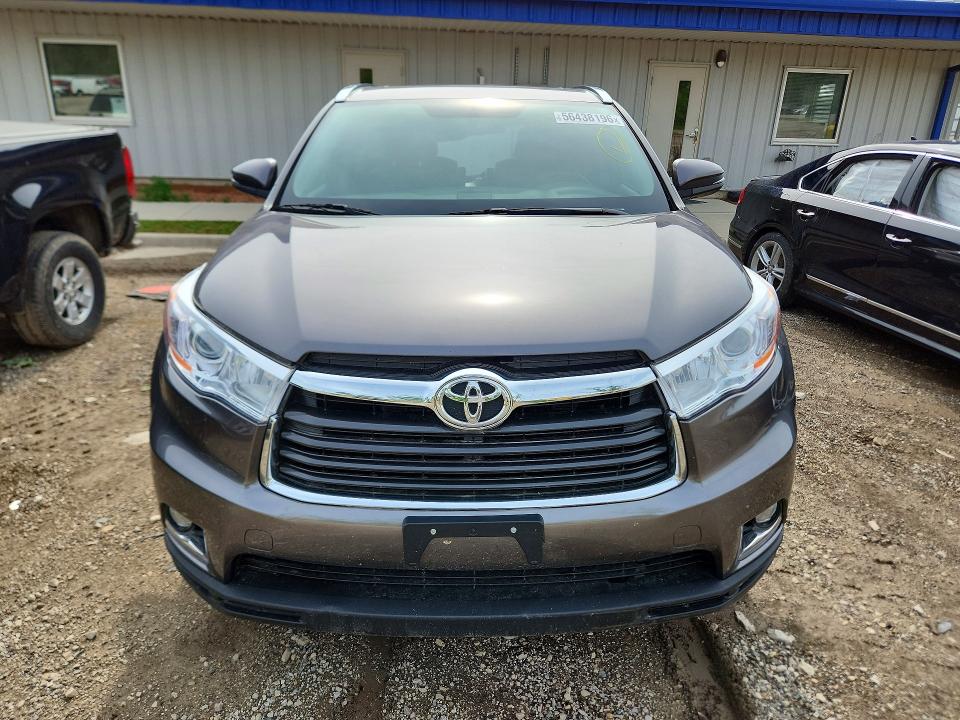 2015 Toyota Highlander VIN 5TDDKRFH2FS174364 COPART salvage auction — REAR END, Wi - Junked Vehicle Bill Of Sale, sold $4,250 on 2026-07-08 (photo 5)