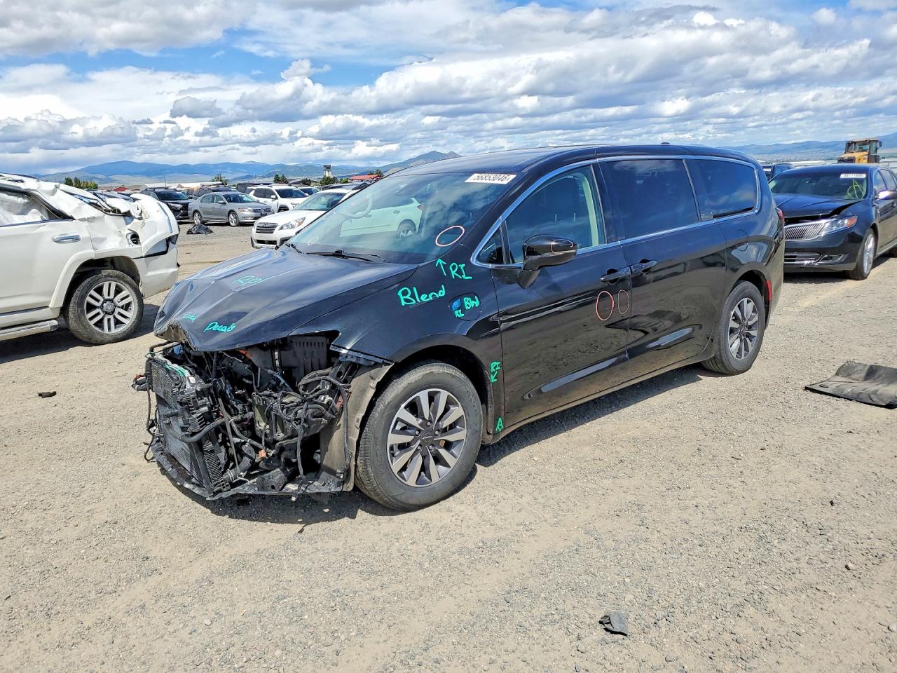 2022 Chrysler Pacifica VIN 2C4RC1L74NR156181 COPART salvage auction — Front End, MT - SALVAGE CERTIFICATE OF A VEHIC, sold $3,700 on 2026-10-02 (photo 1)