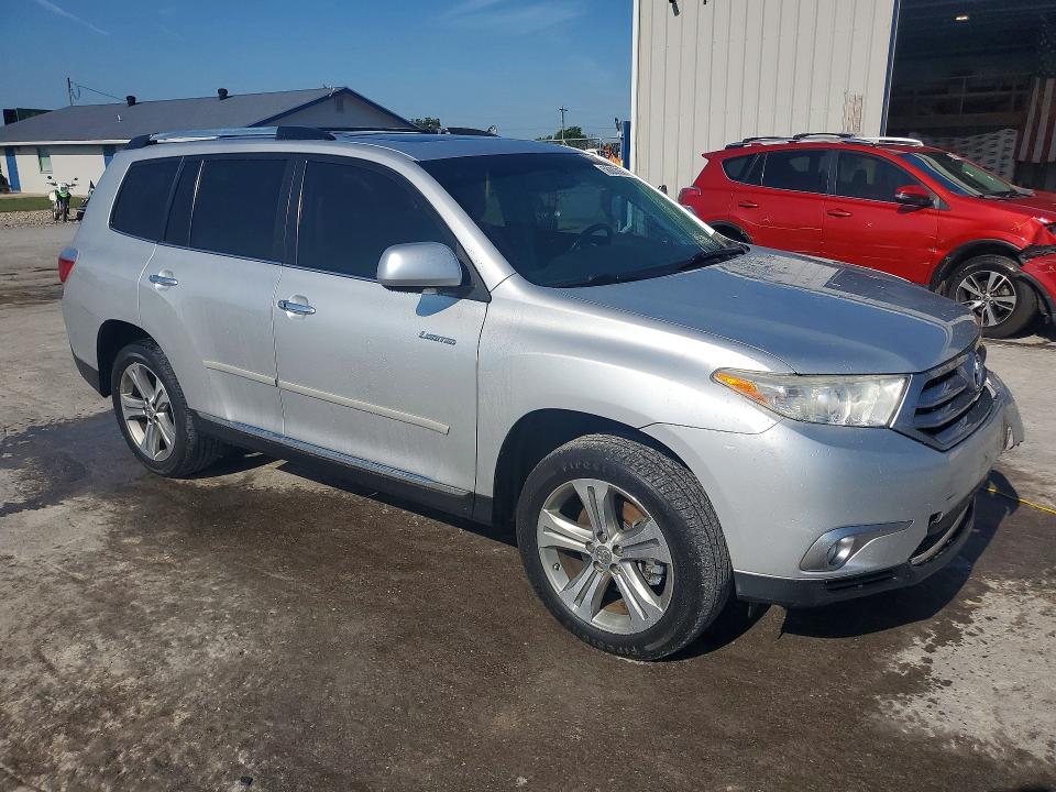 2011 Toyota Highlander VIN 5TDDK3EH9BS071807 COPART salvage auction — FRONT END, Mo - Salvage Certificate Of Title, sold $4,700 on 2026-07-13 (photo 4)
