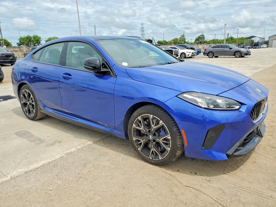 2026 BMW VIN WBA23GG07T7U41857 COPART salvage auction — SIDE, Fl - Certificate Of Title, sold $21,600 on 2026-07-06 (photo 4)
