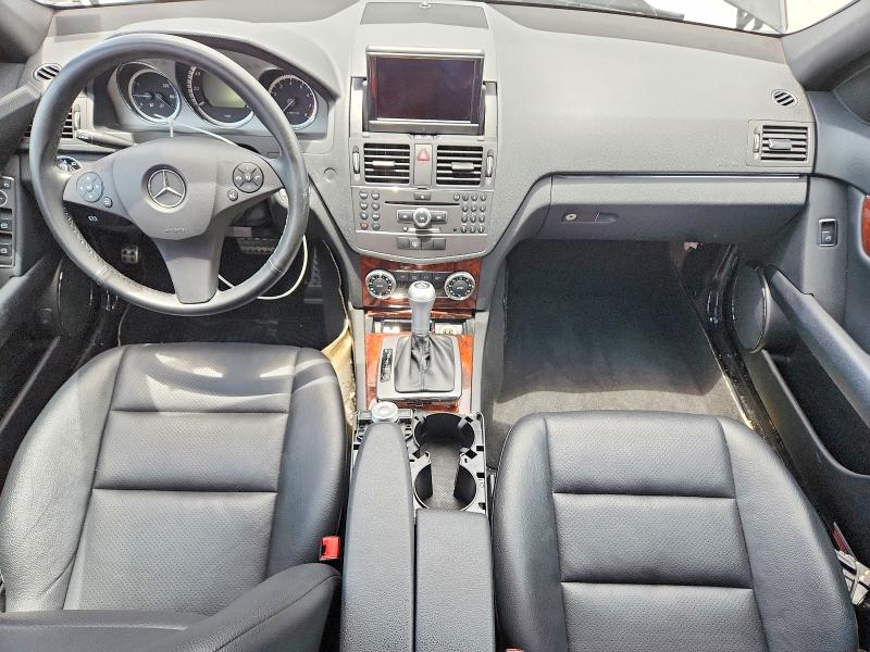 2011 Mercedes-benz C class VIN WDDGF5EB8BR185276 COPART salvage auction — WATER/FLOOD, La - Cert Of Title-Salvage Flood, sold $450 on 2026-07-15 (photo 8)