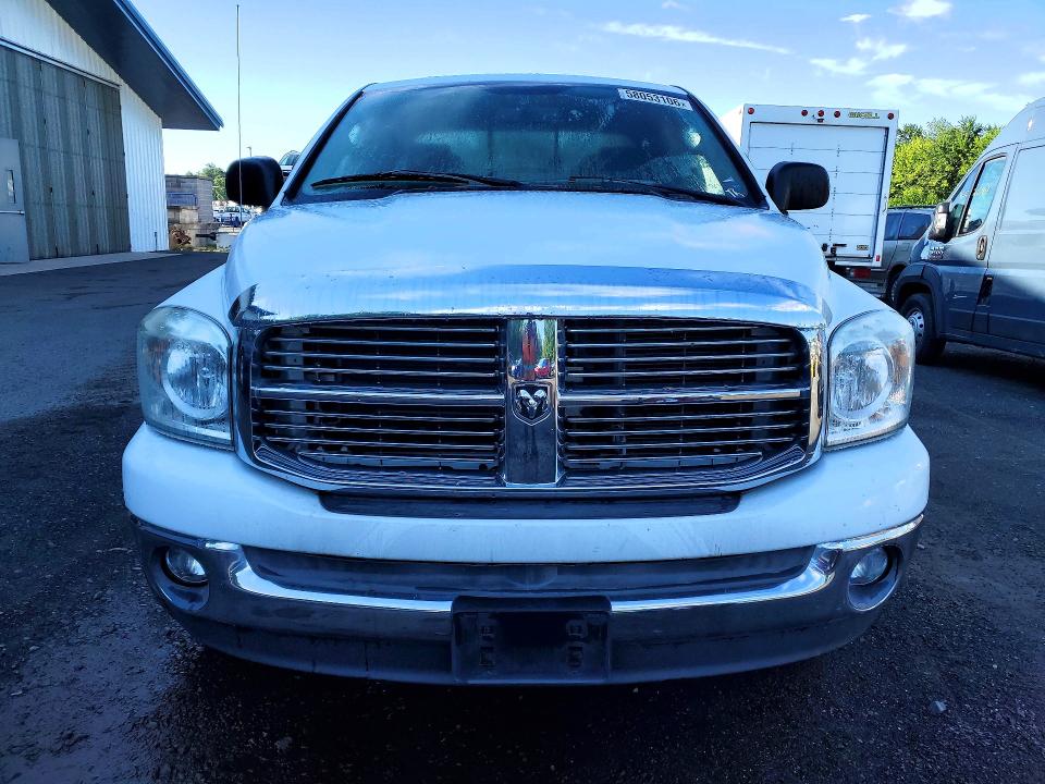 2007 Dodge Ram 1500 VIN 1D7HU18247S227215 COPART salvage auction — MINOR DENT/SCRATCHES, MA - CERTIFICATE OF TITLE, sold $1,300 on 2026-07-30 (photo 5)