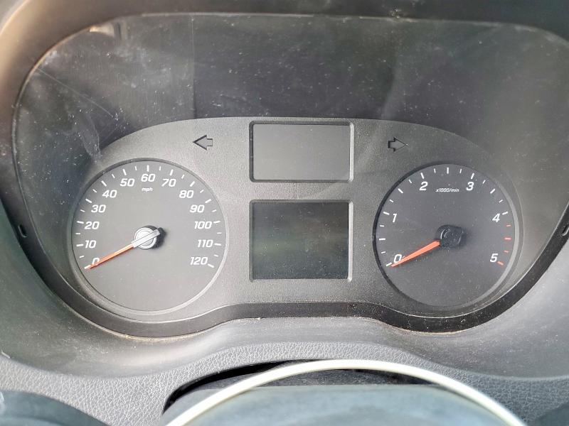 2019 Mercedes-benz VIN WD4PF0CD0KP047539 COPART salvage auction — ROLLOVER, Tx - Certificate Of Title, sold $9,400 on 2026-07-29 (photo 9)