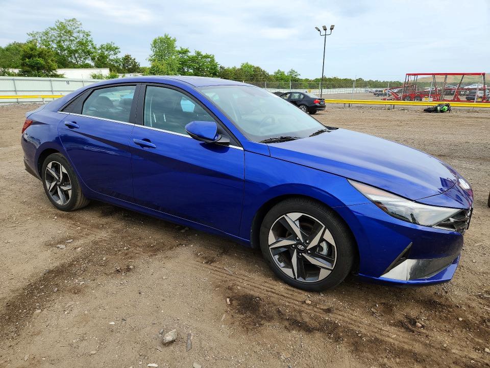 2023 Hyundai Elantra VIN KMHLP4AG0PU534772 COPART salvage auction — WATER/FLOOD, Salvage Title, sold $5,600 on 2026-07-13 (photo 4)