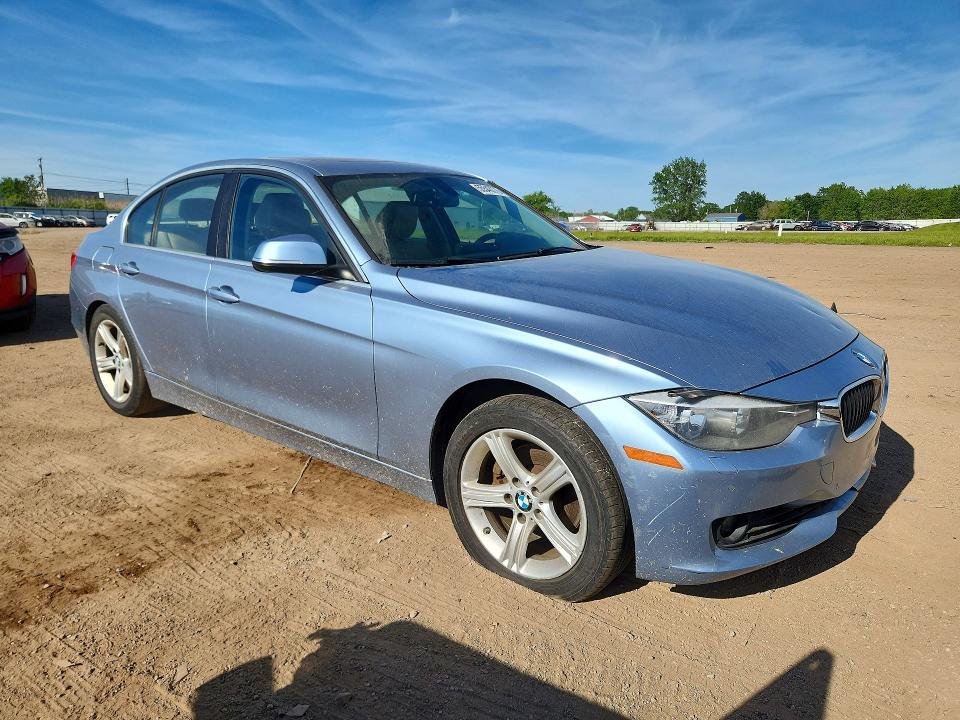 2015 BMW VIN WBA3B5C57FF959412 COPART salvage auction — MINOR DENT/SCRATCHES, Oh - Certificate Of Title, sold $825 on 2026-07-20 (photo 4)