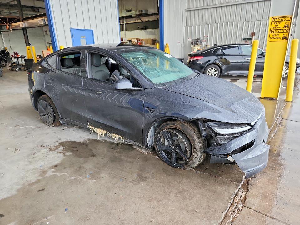 2026 Tesla Model y VIN 7SAYGDED2TF643475 COPART salvage auction — FRONT END, Az - Cert Of Title - Salvage, sold $7,100 on 2026-07-24 (photo 4)