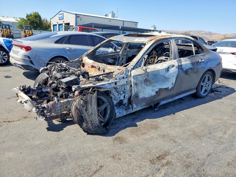 2019 Mercedes-benz E-klasse VIN WDDZF4JB7KA526979 COPART salvage auction — BURN, Ca - Non-Repairable Vehicle Cert, sold $150 on 2026-08-06 (photo 1)