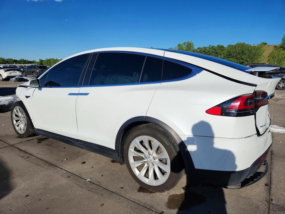 2017 Tesla Model x VIN 5YJXCBE22HF044722 COPART salvage auction — REAR END, Co - Public - Salvage Title, sold $3,800 on 2026-08-03 (photo 2)