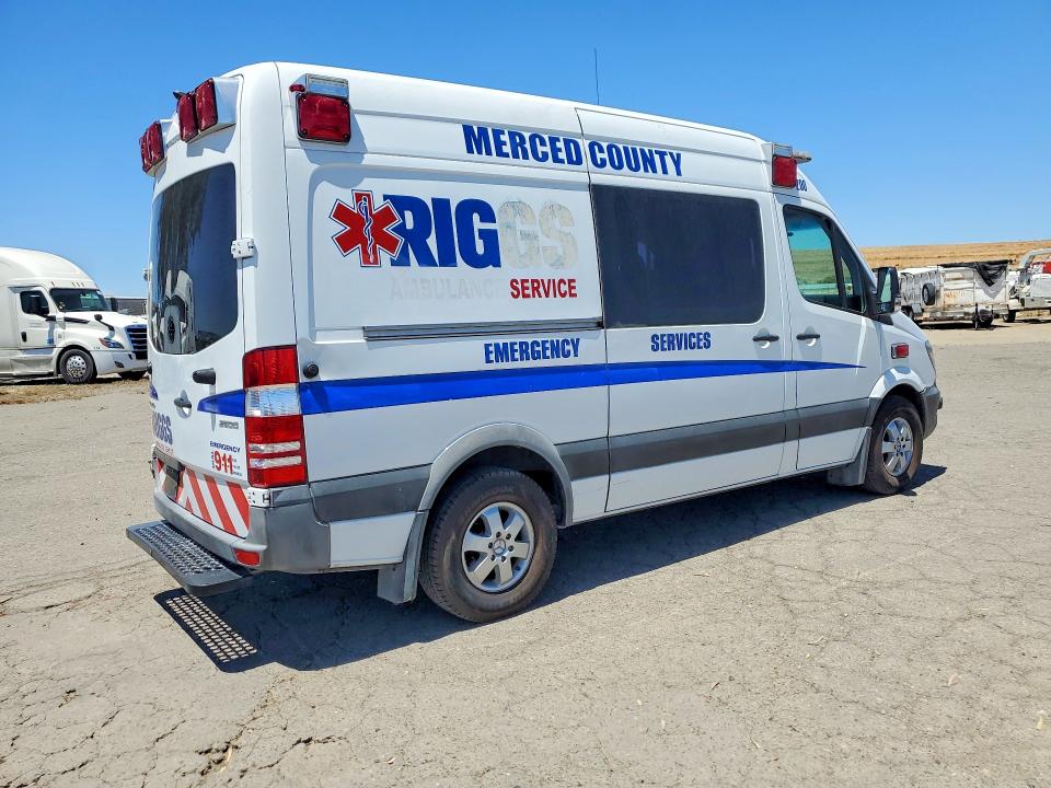 2017 Mercedes-benz Sprinter VIN WDAPE7CD8HP412907 COPART salvage auction — NORMAL WEAR, Ca - Dis/Dlr/Exp Only Clean Title, sold $2,650 on 2026-07-08 (photo 3)