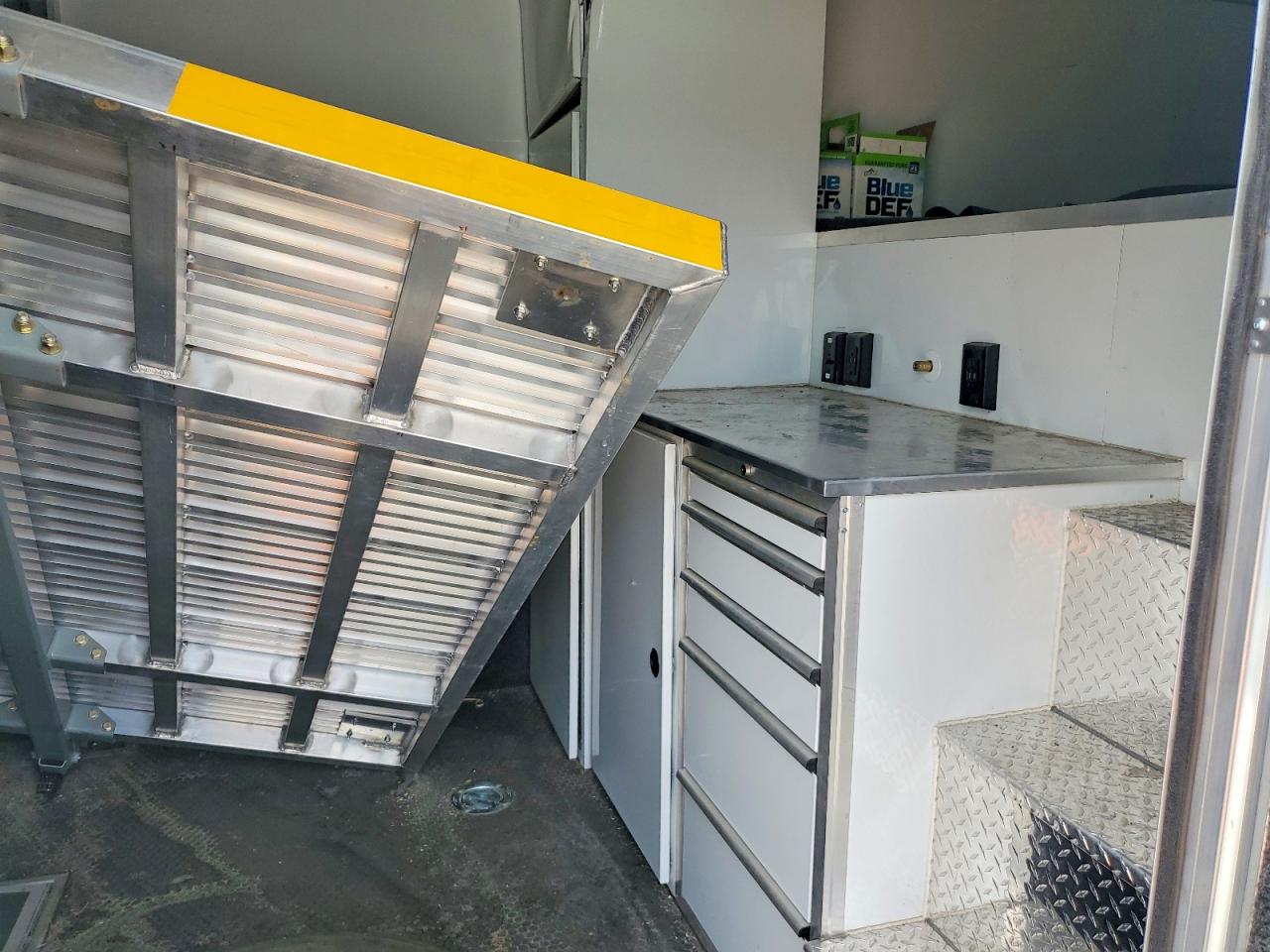 2024 Aluminum Trailer Co Rm900 VIN 5JX1A3038RD232287 COPART salvage auction — Front End, SD - CERT OF TITLE-SALVAGE, sold $10,200 on 2026-07-08 (photo 8)