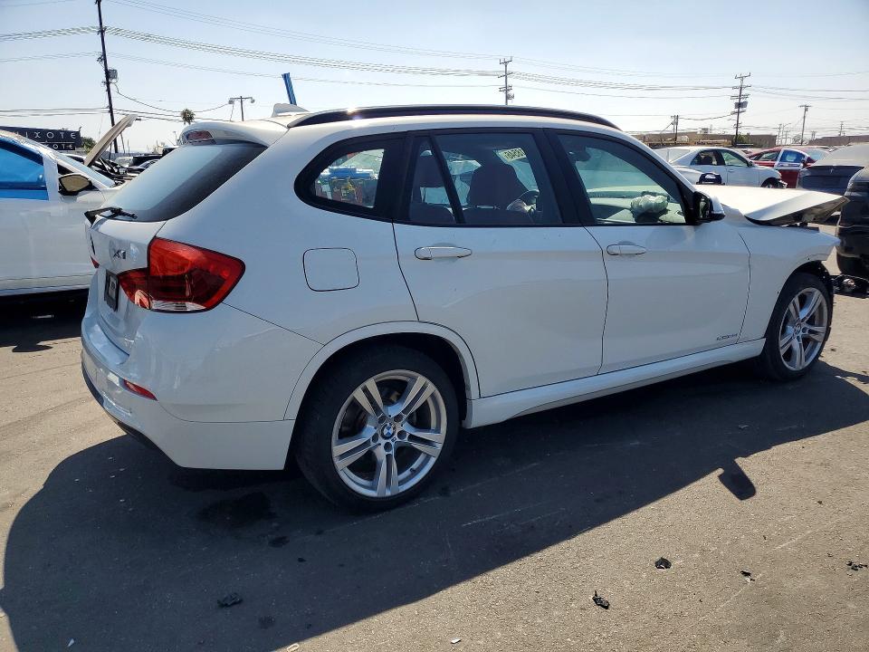 2015 BMW X1 VIN WBAVM1C53FV498162 COPART salvage auction — FRONT END, Ca - Salvage Certificate, sold $850 on 2026-07-29 (photo 3)