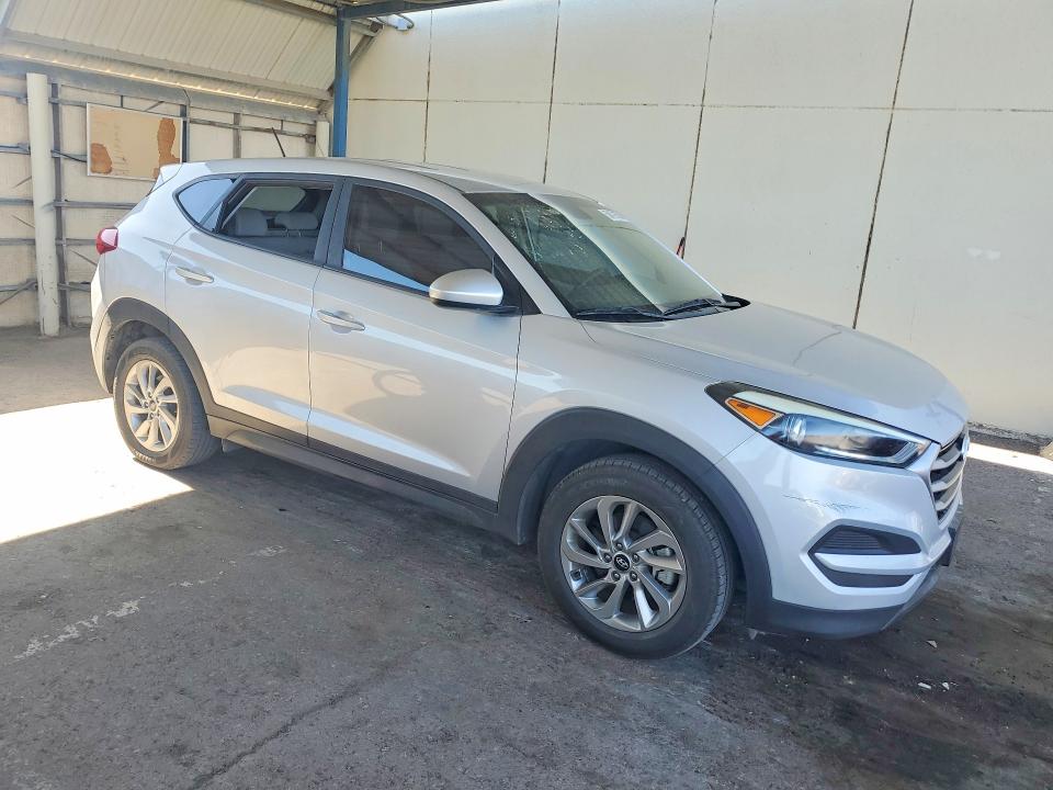 2017 Hyundai VIN KM8J23A49HU406537 COPART salvage auction — VANDALISM, Nm - Cert Of Title-Salvage, sold $2,700 on 2026-07-31 (photo 4)