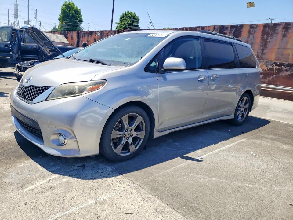 2017 Toyota Sienna VIN 5TDXZ3DC5HS840598 COPART salvage auction — NORMAL WEAR, Fl - Dis/Dlr/Exp Only Clean Title (P), sold $5,600 on 2026-07-22 (photo 1)