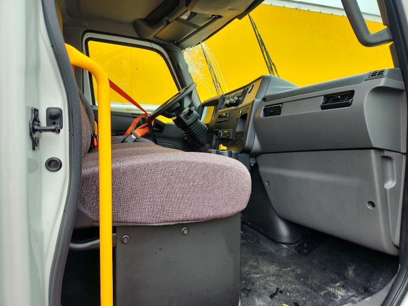 2027 International VIN 1HTEUTAL6VS301374 COPART salvage auction — ROLLOVER, Al - Cert Of Title-Salvage Title, sold $18,100 on 2026-07-29 (photo 5)