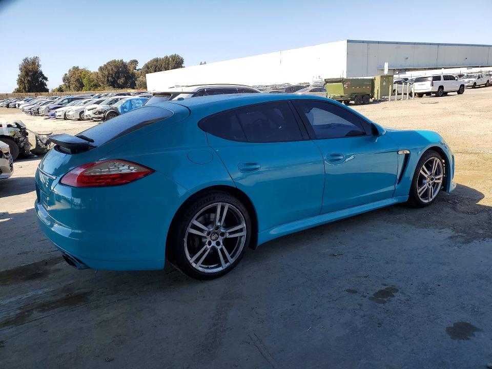 2010 Porsche Panamera VIN WP0AB2A79AL062874 COPART salvage auction — MINOR DENT/SCRATCHES, CA - SALVAGE CERTIFICATE, sold $1,900 on 2026-07-09 (photo 3)
