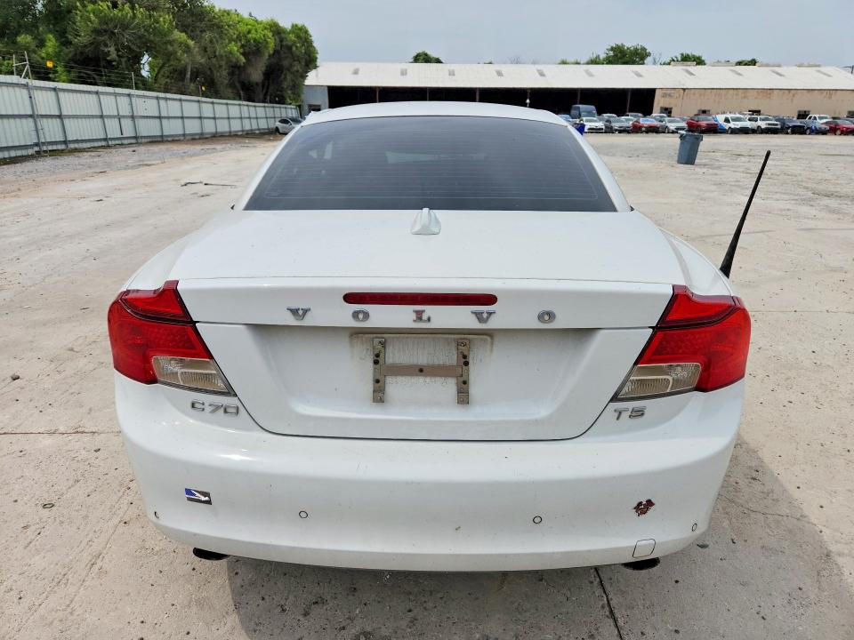 2013 Volvo C70 VIN YV1672MC5DJ137063 COPART salvage auction — SIDE, TX - SALVAGE VEHICLE TITLE (P), sold $200 on 2026-08-18 (photo 6)