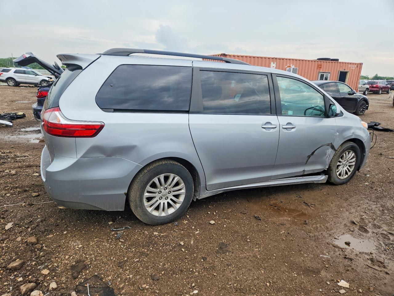 2015 Toyota Sienna VIN 5TDYK3DC3FS650112 COPART salvage auction — Side, IL - SALVAGE CERTIFICATE, sold $4,850 on 2026-07-09 (photo 3)