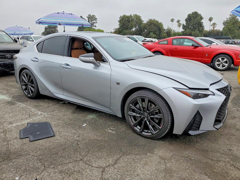 2025 Lexus Is VIN JTHB81F26S5054844 COPART salvage auction — VANDALISM, Ca - Salvage Certificate, sold $18,200 on 2026-07-24 (photo 4)