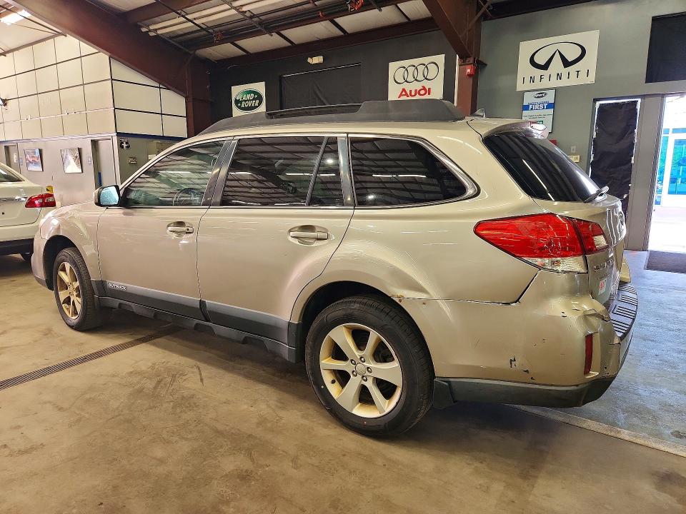 2014 Subaru Outback VIN 4S4BRBCC1E3222371 COPART salvage auction — FRONT END, Vt - Certificate Of Title, sold $1,500 on 2026-07-10 (photo 2)