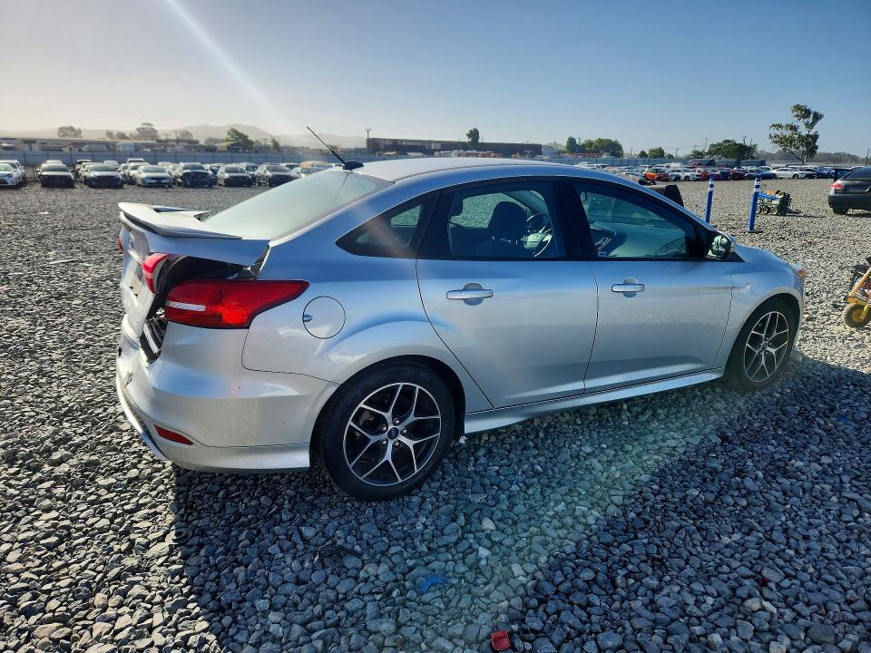 2015 Ford VIN 1FADP3F24FL232413 COPART salvage auction — REAR END, Ca - Salvage Certificate, sold $1,300 on 2026-07-02 (photo 3)