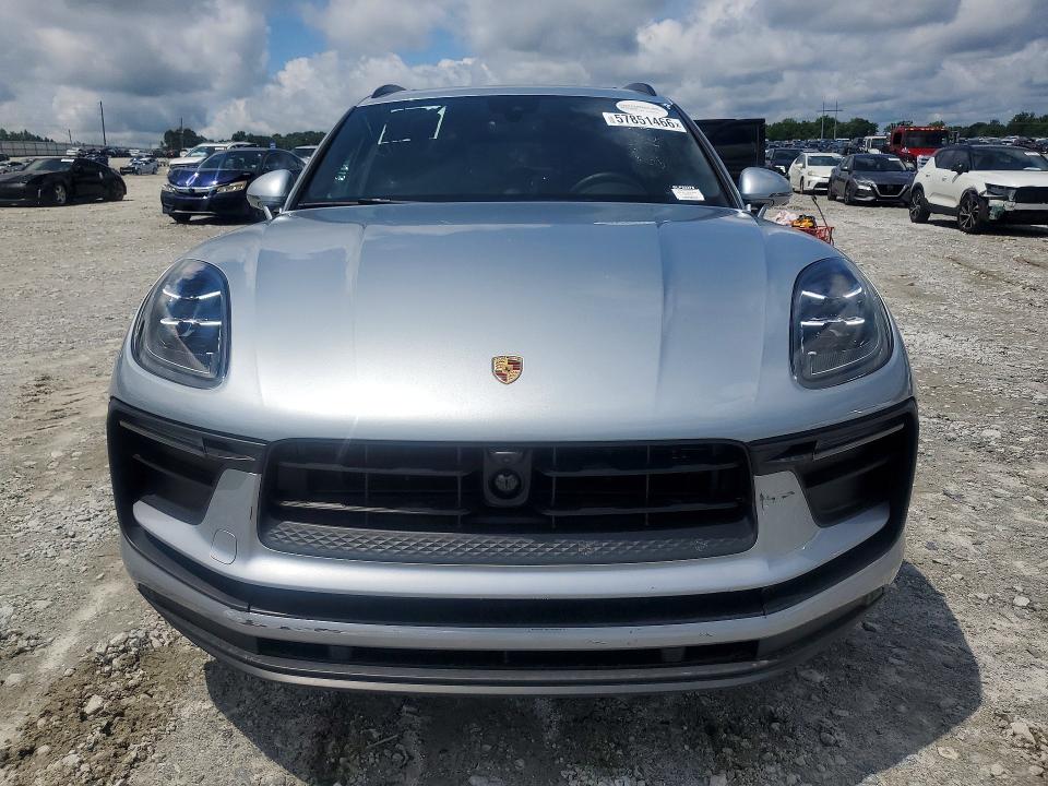 2026 Porsche VIN WP1AA2A5XTLB04861 COPART salvage auction — SIDE, Salvage Title, sold $36,750 on 2026-08-03 (photo 5)