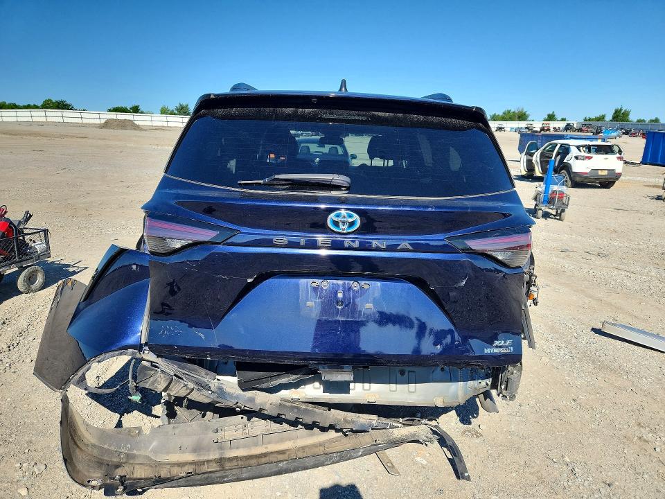 2023 Toyota Sienna VIN 5TDYRKEC4PS160669 COPART salvage auction — REAR END, KY - CERT OF TITLE-SALVAGE, sold $16,800 on 2026-07-30 (photo 6)