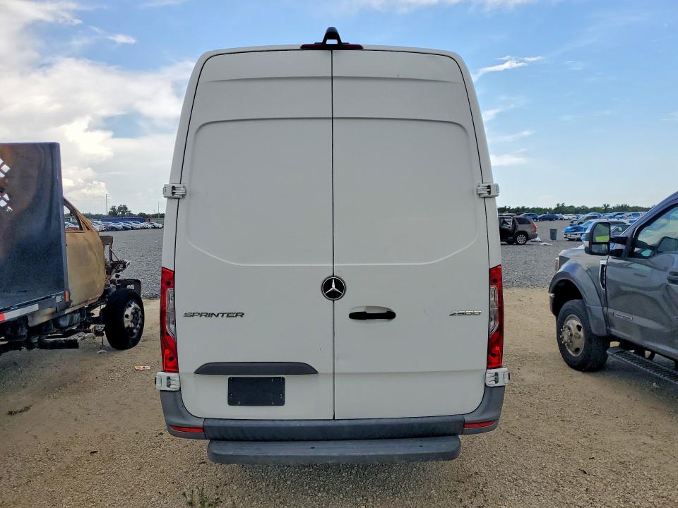 2021 Mercedes-benz Sprinter VIN W1W40CHY5MT052343 COPART salvage auction — MINOR DENT/SCRATCHES, In - Certificate Of Title, sold $10,500 on 2026-07-27 (photo 6)