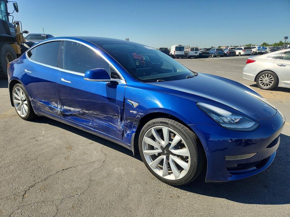2019 Tesla Model 3 VIN 5YJ3E1EA3KF464135 COPART salvage auction — SIDE, Ca - Salvage Certificate, sold $5,900 on 2026-07-30 (photo 4)