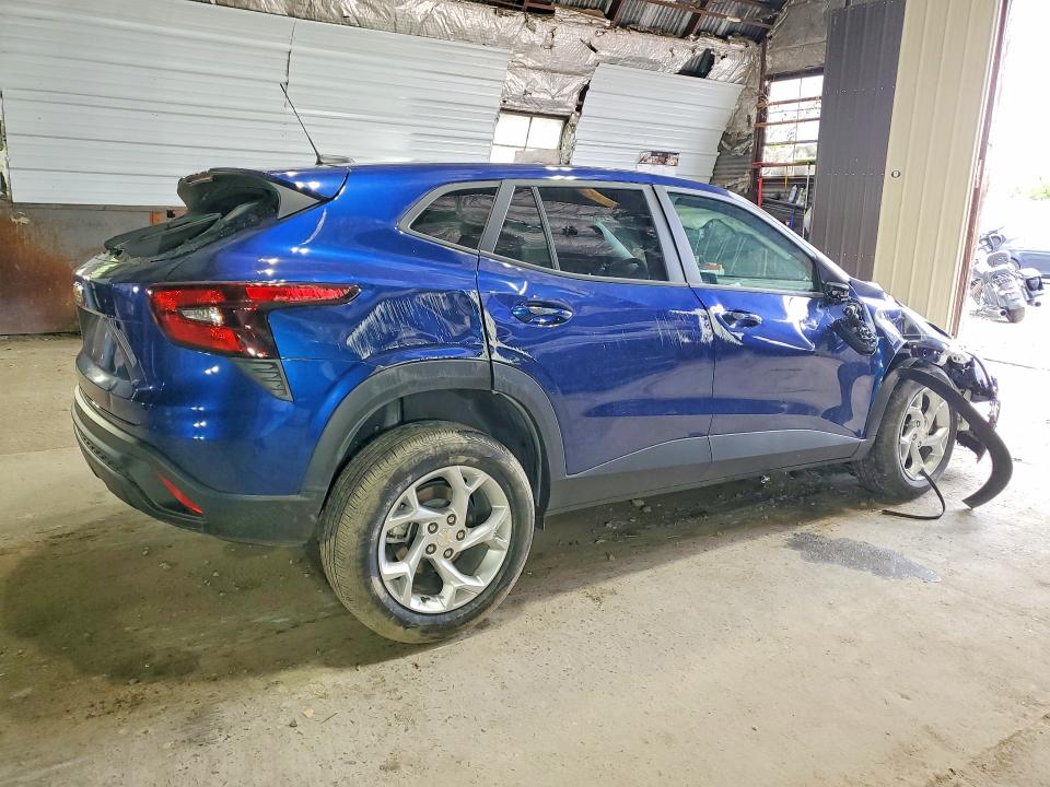 2024 Chevrolet Trax VIN KL77LFE22RC153894 COPART salvage auction — ROLLOVER, Ny - Mv-907A Salvage Certificate, sold $500 on 2026-07-13 (photo 3)