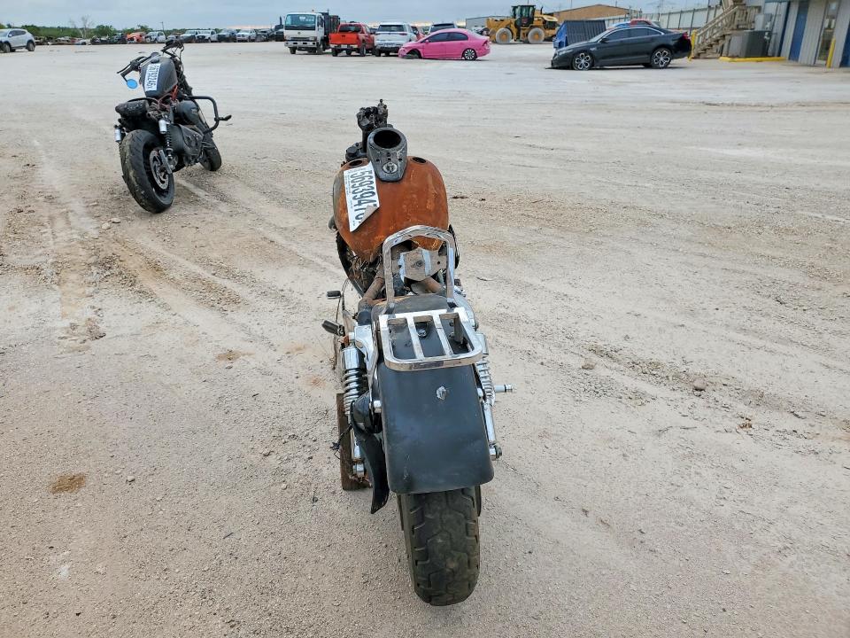 2001 Harley-davidson Xl1200 VIN 1HD1CGP191K146338 COPART salvage auction — BURN, TX - NONREPAIRABLE TITLE (P), sold $50 on 2026-09-11 (photo 4)