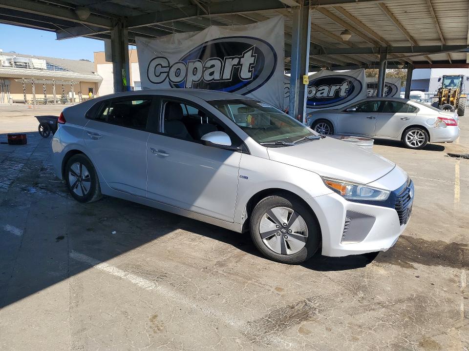 2017 Hyundai Ioniq VIN KMHC65LCXHU049866 COPART salvage auction — FRONT END, CA - SALVAGE CERTIFICATE, sold $2,000 on 2026-07-14 (photo 4)