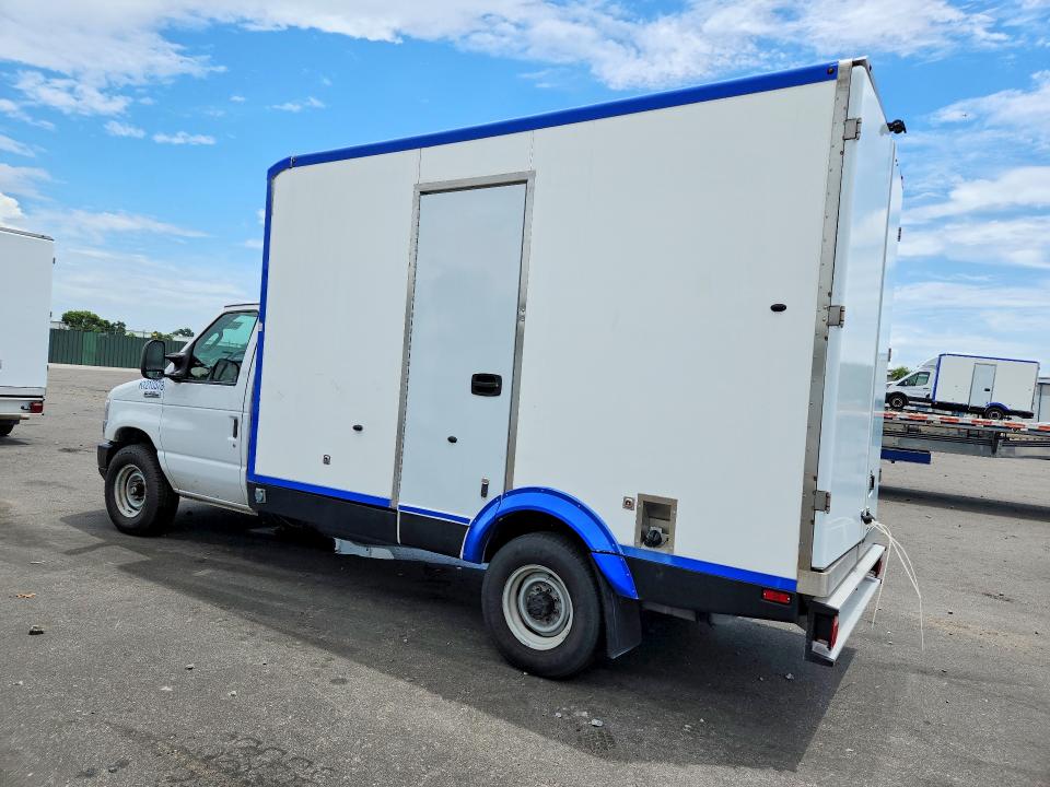 2023 Ford E-350 VIN 1FDWE3FKXPDD14758 COPART salvage auction — MINOR DENT/SCRATCHES, Fl - Certificate Of Title, sold $11,500 on 2026-07-29 (photo 2)