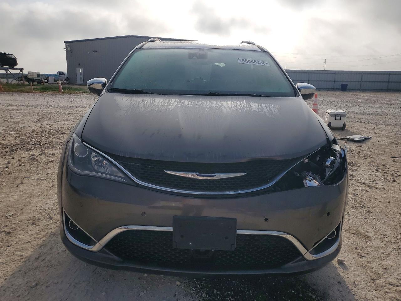 2017 Chrysler Pacifica VIN 2C4RC1GG3HR585732 COPART salvage auction — Mechanical, TX - SALVAGE VEHICLE TITLE, sold $2,850 on 2026-07-09 (photo 5)