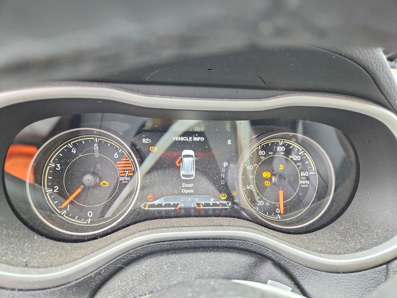 2016 Jeep Cherokee VIN 1C4PJMDB8GW295547 COPART salvage auction — Undercarriage, CO - SALVAGE TITLE, sold $2,700 on 2026-07-09 (photo 9)