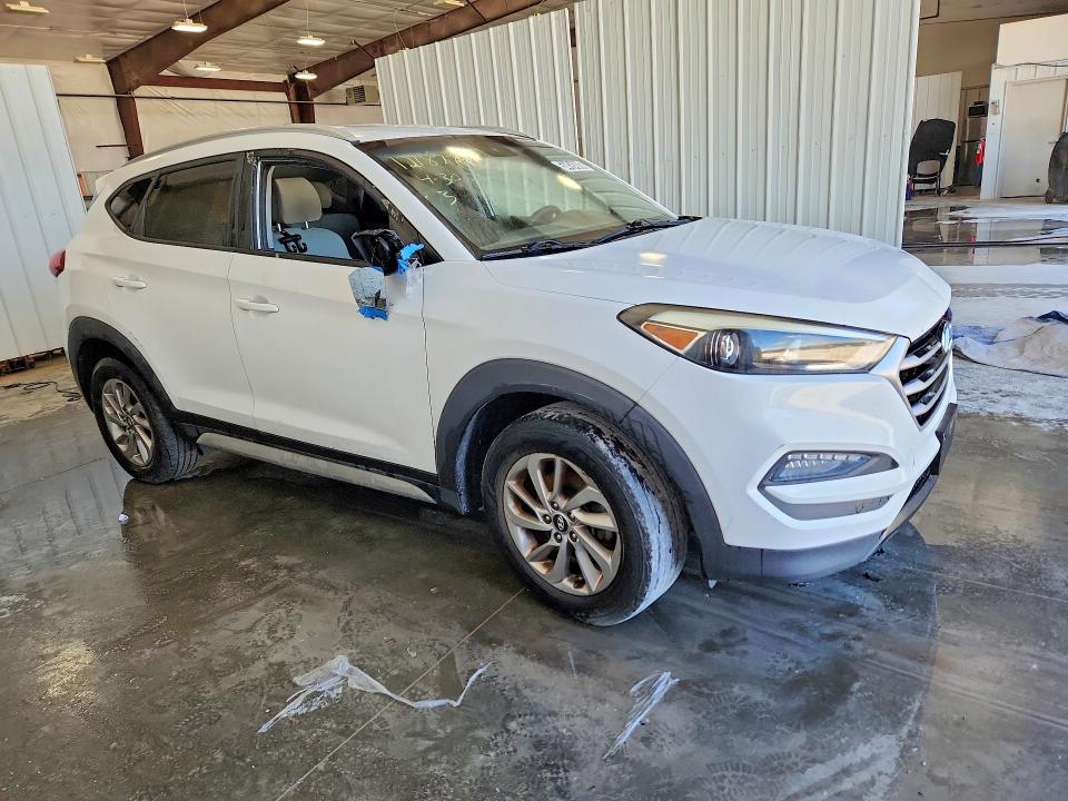 2018 Hyundai Tucson VIN KM8J33A49JU639417 COPART salvage auction — VANDALISM, Mi - Certificate Of Title, sold $2,450 on 2026-07-16 (photo 4)