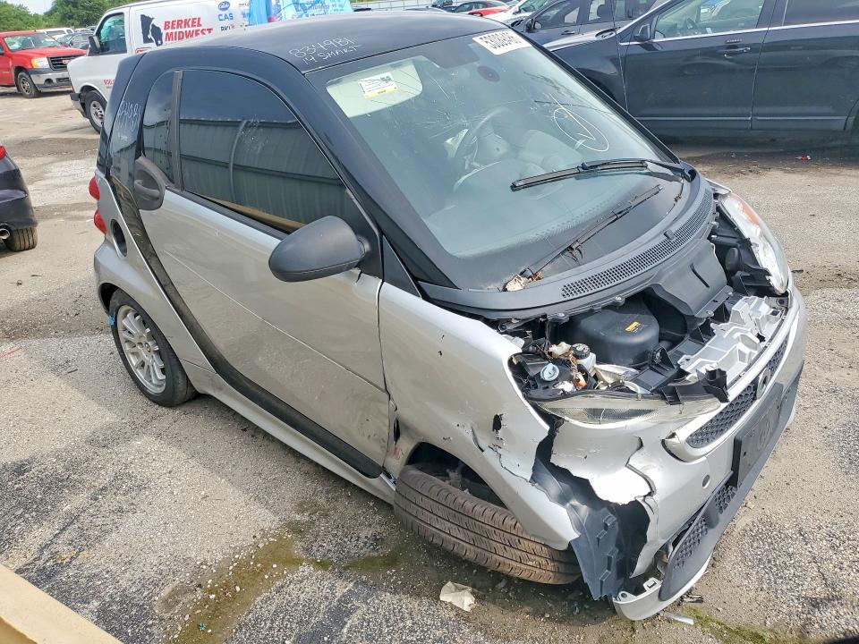 2014 Smart Fortwo VIN WMEEJ9AA7EK736218 COPART salvage auction — FRONT END, Il - Salvage Certificate, sold $350 on 2026-07-06 (photo 4)