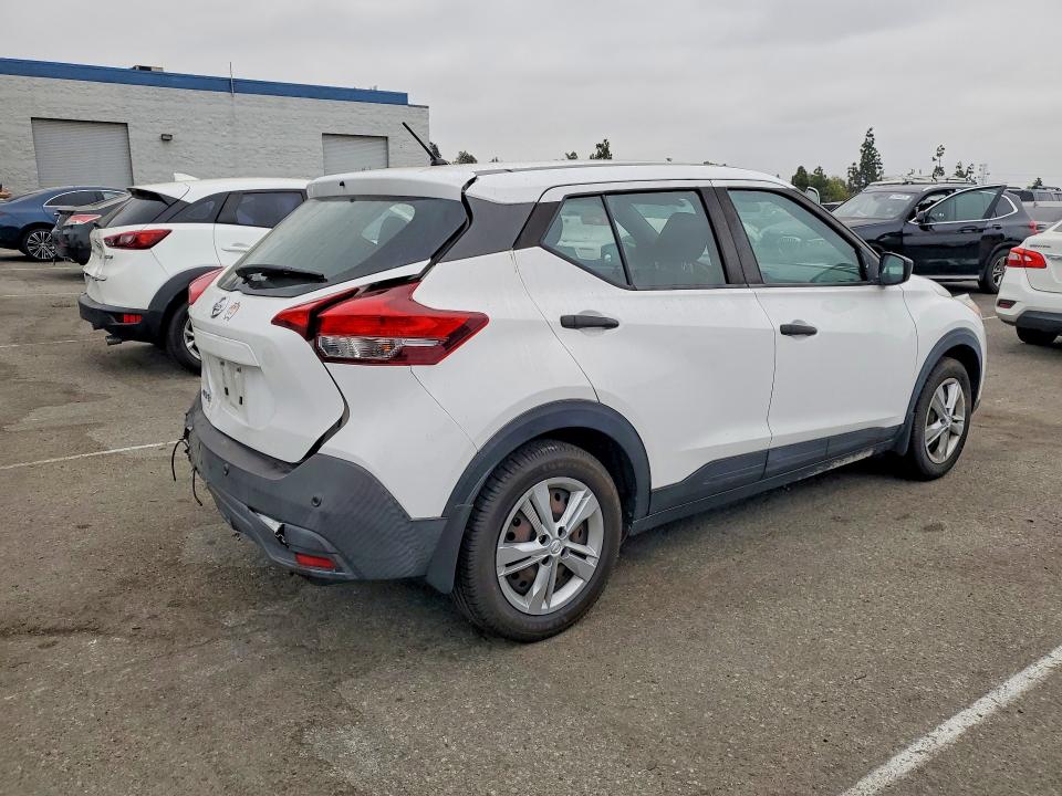 2020 Nissan Kicks VIN 3N1CP5BV6LL487990 COPART salvage auction — REAR END, Ca - Salvage Certificate, sold $4,300 on 2026-07-02 (photo 3)