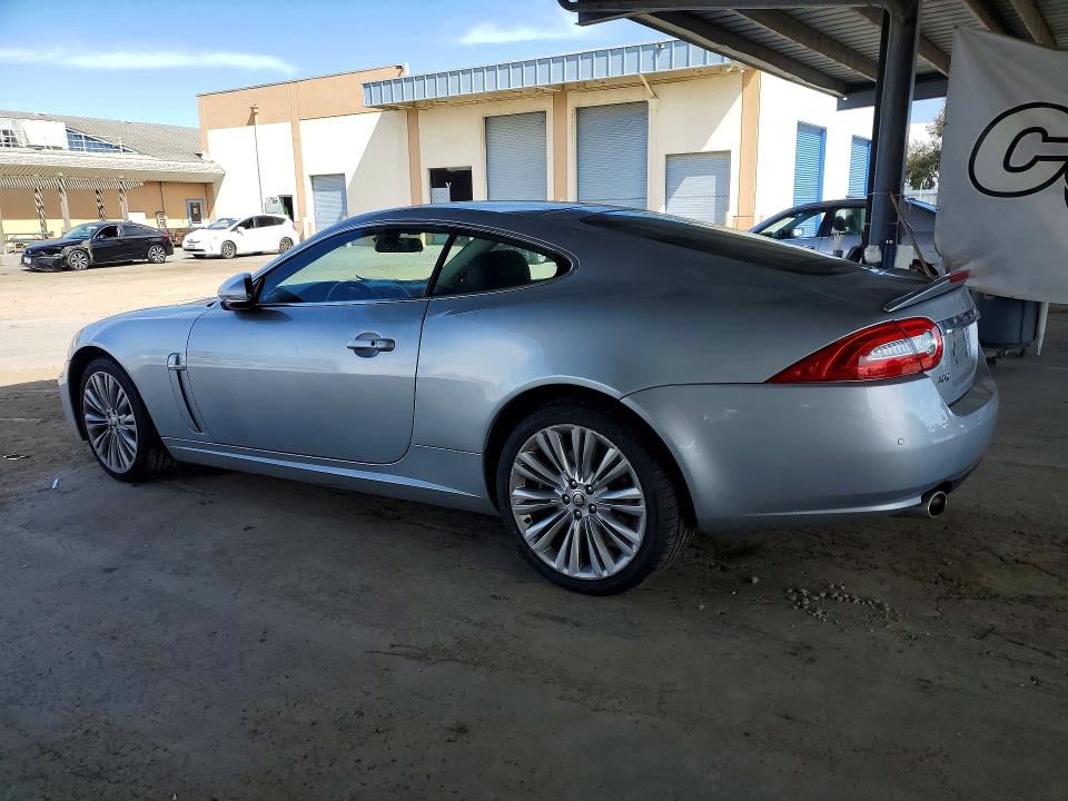 2011 Jaguar Xk series VIN SAJWA4FB1BLB39034 COPART salvage auction — MINOR DENT/SCRATCHES, CA - DIS/DLR/EXP ONLY CLEAN TITLE, sold $3,200 on 2026-07-16 (photo 2)