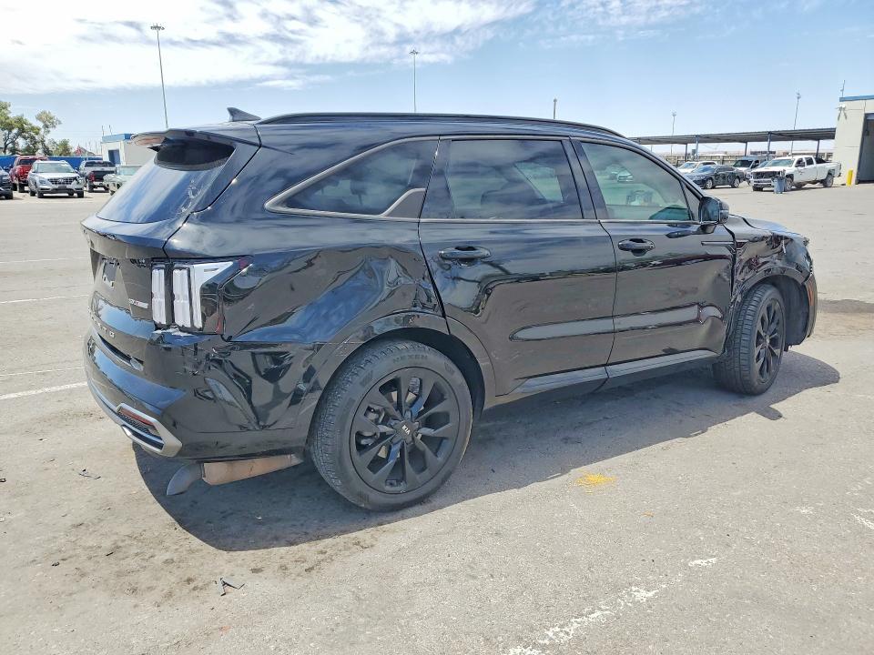 2021 Kia Sorento VIN 5XYRK4LF3MG032885 COPART salvage auction — REAR END, Tx - Salvage Vehicle Title, sold $150 on 2026-07-24 (photo 3)