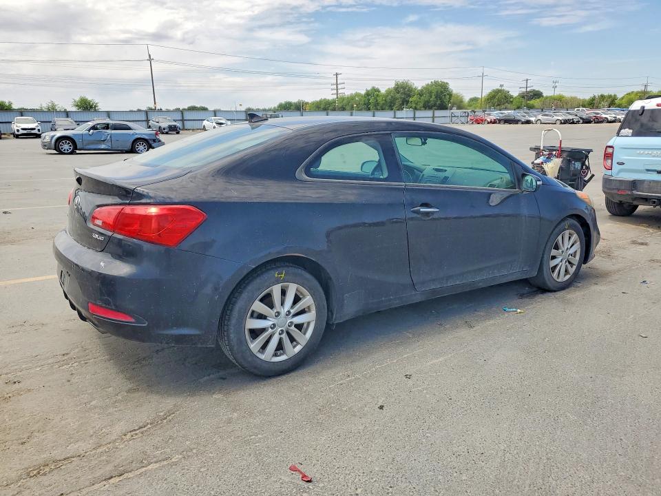 2016 Kia Forte VIN KNAFX6A83G5596857 COPART salvage auction — FRONT END, ID - CERTIFICATE OF TITLE, sold $325 on 2026-07-28 (photo 3)