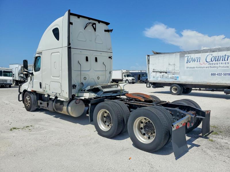 2022 Freightliner Cascadia VIN 1FUJHHDR5NLNC0077 COPART salvage auction — SIDE, FL - CERTIFICATE OF DESTRUCTION, sold $9,800 on 2026-07-16 (photo 3)