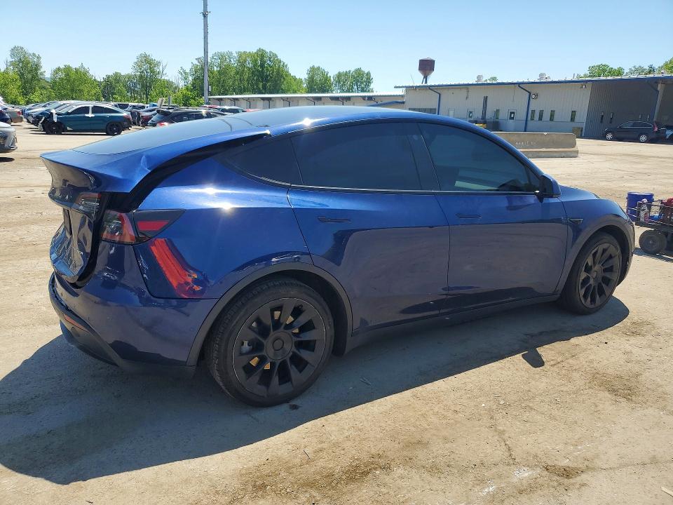 2022 Tesla Model y VIN 7SAYGDEE7NF381447 COPART salvage auction — FRONT END, Ny - Mv-37 Statement Of Abnd Veh, sold $8,800 on 2026-07-07 (photo 3)