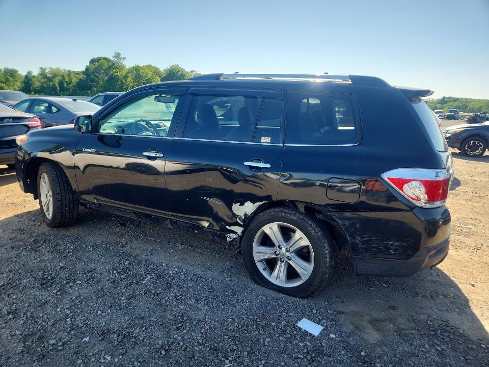 2013 Toyota Highlander VIN 5TDDK3EH2DS245767 COPART salvage auction — SIDE, Ma - Cert Of Title-Reconstrctd Coll, sold $750 on 2026-07-29 (photo 2)
